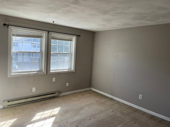 Master bedroom - B3 Al Pace Dr