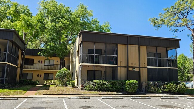 Building Photo - Stunning 2 bedroom, 2 bathroom condo in Ra... Unit 11722 Raintree Lake Ln. #C