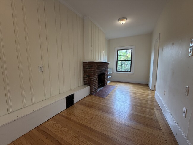 43 S Russell St Unit 4