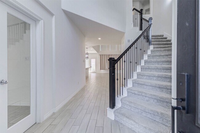 Photo - 30711 Thicket Ct