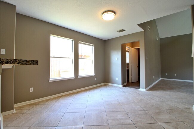 Photo - 6803 Highwind Bend Ln