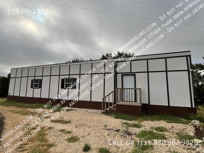 Building Photo - **MOVE IN SPECIAL- $99 FIRST MONTH RENT**B... Rental