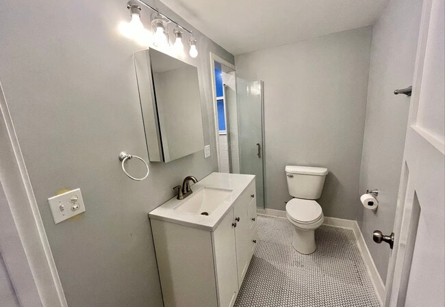 Photo - 311 W Harrison St