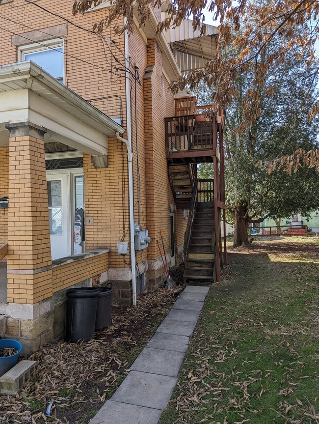 Photo - 316 2nd St Unit 3