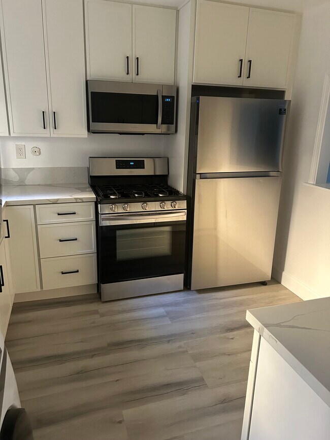 Photo - 18350 Hatteras St Unit #184