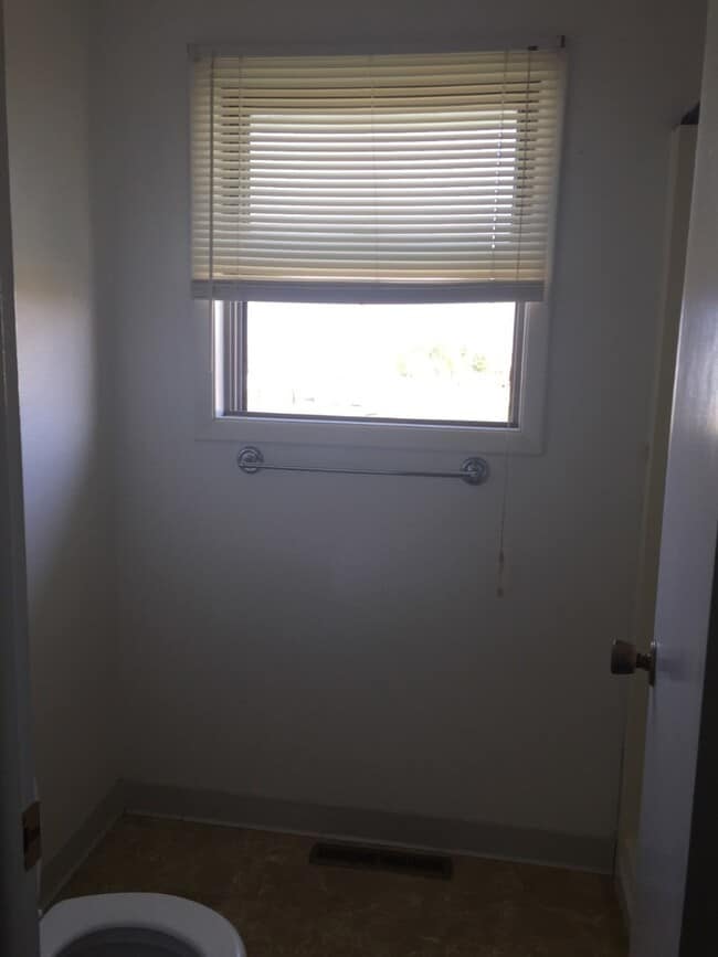 Photo - 7141 12 Mile Rd