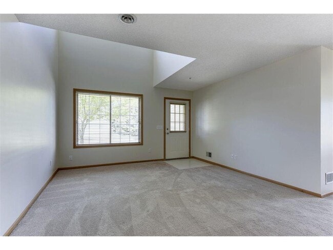 10958 Lexington Dr