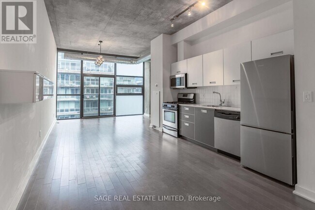 Photo - 60 Bathurst St Unit 811