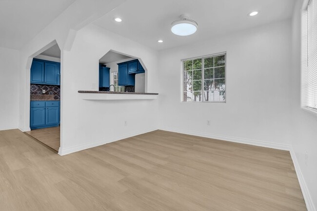 Photo - Upper-Level Unit Available – Spacious 4-Bedroom Home with Private Entrance