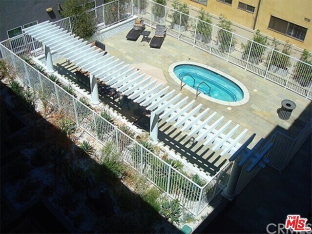 SPA area - 11925 Kling St