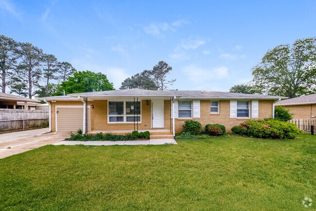 Building Photo - 7708 Saxon Dr SW Rental