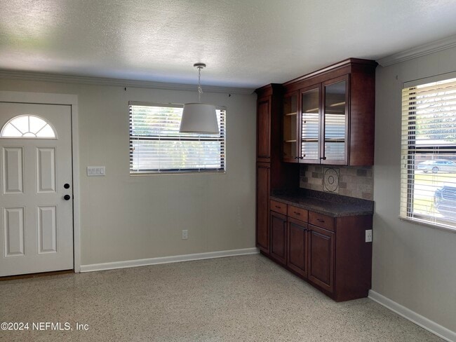 Photo - 104 St Elmo Rd