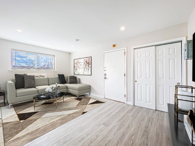 Photo - 9400 Roosevelt Blvd Unit 1