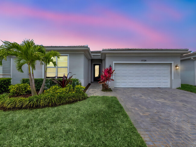 Photo - 11724 SW Aquila Wy House