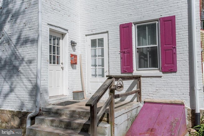 34 S Clinton St Unit 2nd Fl