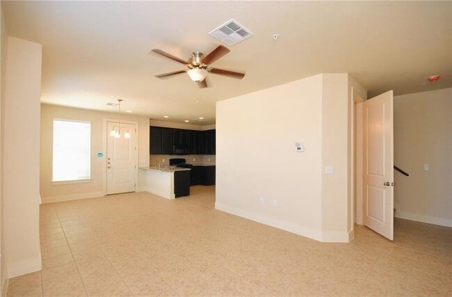 Photo - 2222 Creekside Ln
