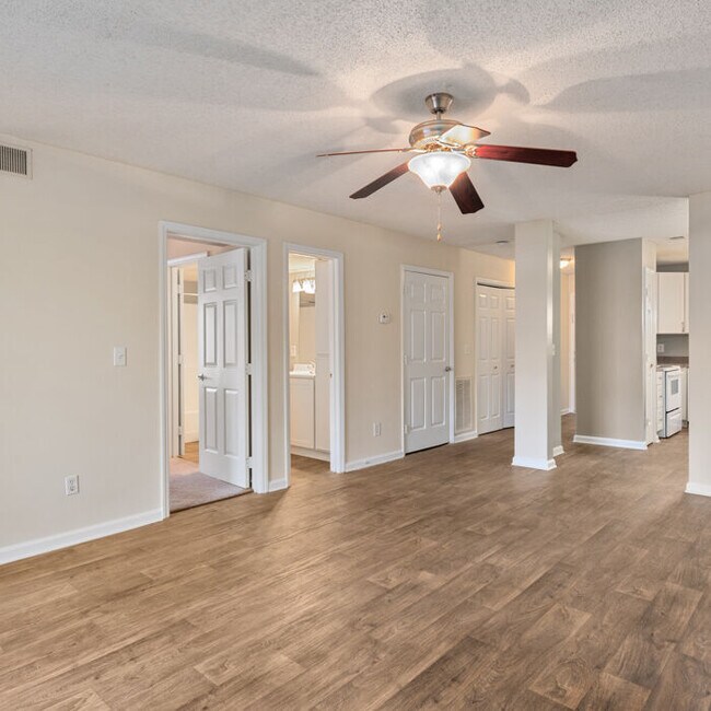 Pepperstone Apartments Greensboro, NC