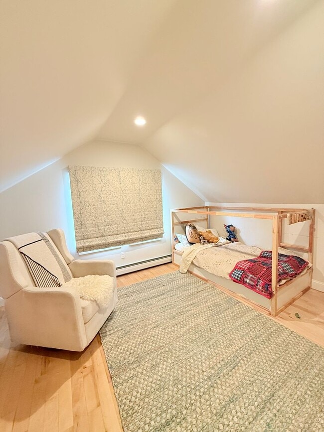 Photo - Sunny Bungalow in Willard Square