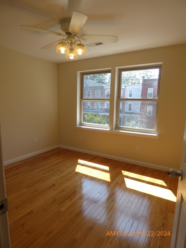 Photo - 3827 Hamilton St Unidad 2