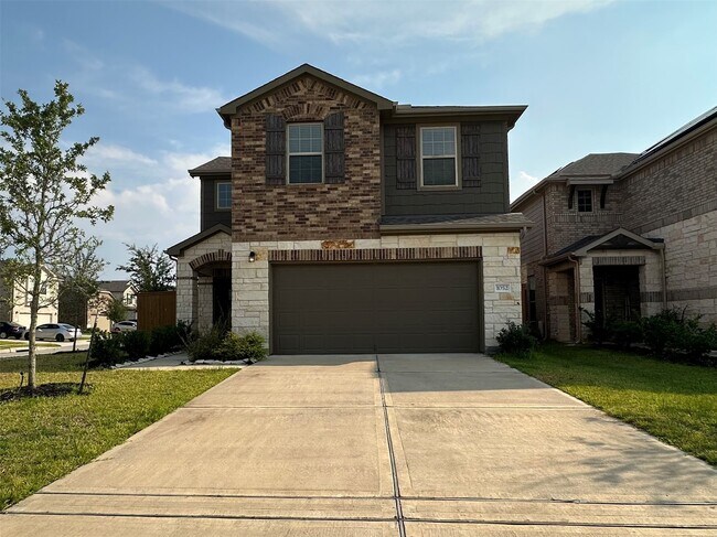 Photo - 1052 Laguna Cv Dr