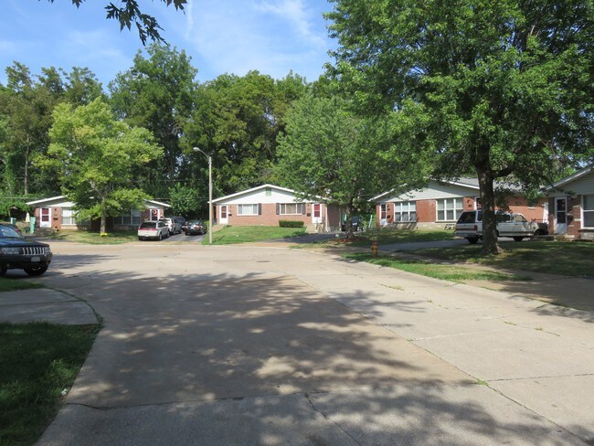 Jo Court Apartments - Jo Court Apartments