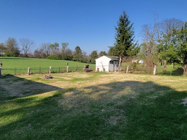 Photo - 848 Stone Hill Rd