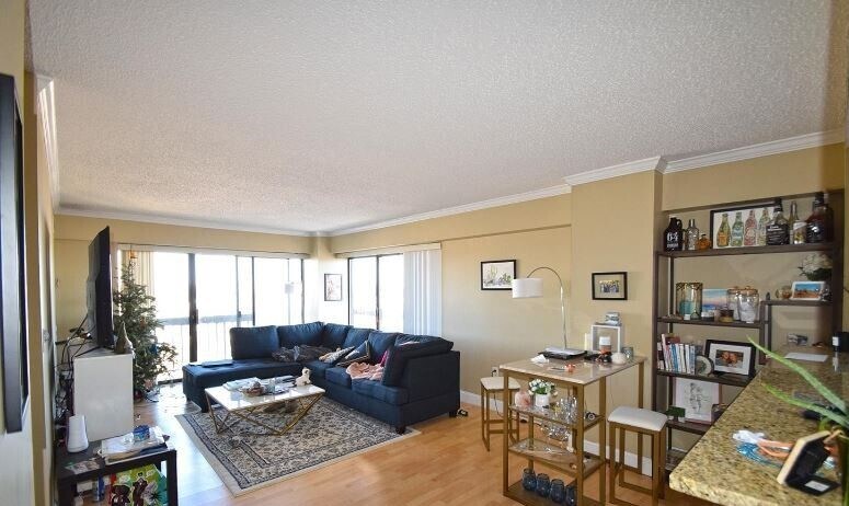 Photo - 15 North Beacon St Unidad 503