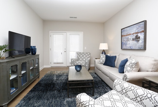 2BR, 2BA - 1222sf- Living Area