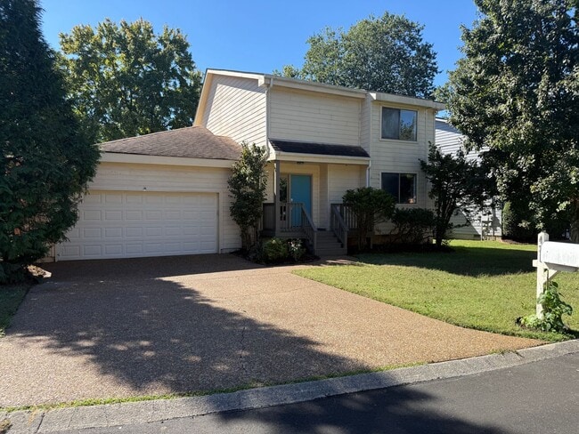 Building Photo - Bellevue! 2 Bedroom / 2 Bath House w/ Loft! Renovated - Pet Friendly