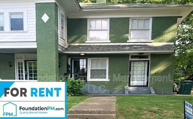 Photo - 1758 Lawrence Ave