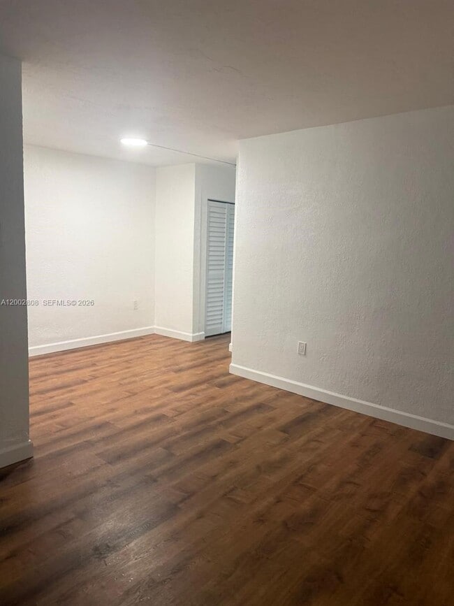 Photo - 160 NE 55th St Unit 2