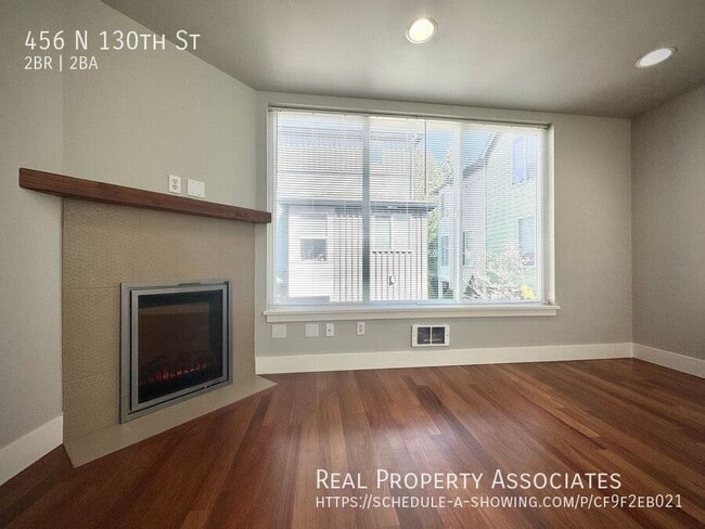 Photo - 456 N 130th St