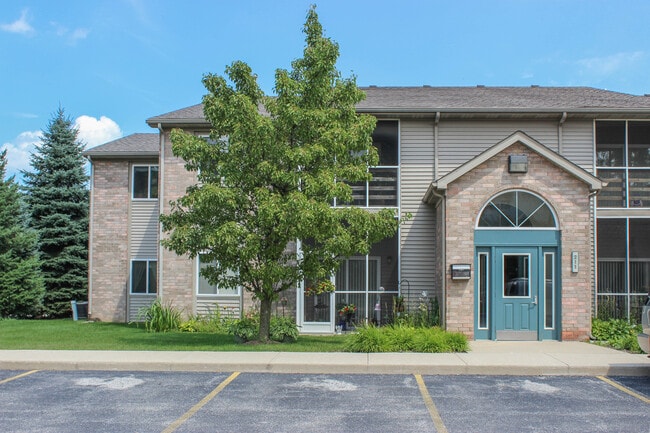 East Pointe Apartments - East Pointe Apartments