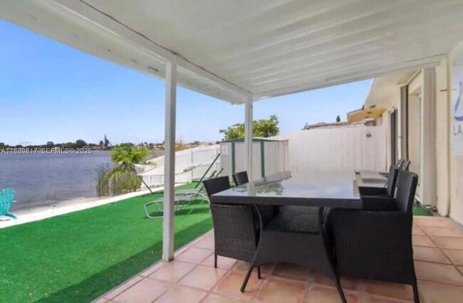 Photo - 2543 SW 58th Manor