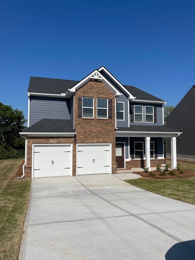 Photo - 352 Overlook Rd