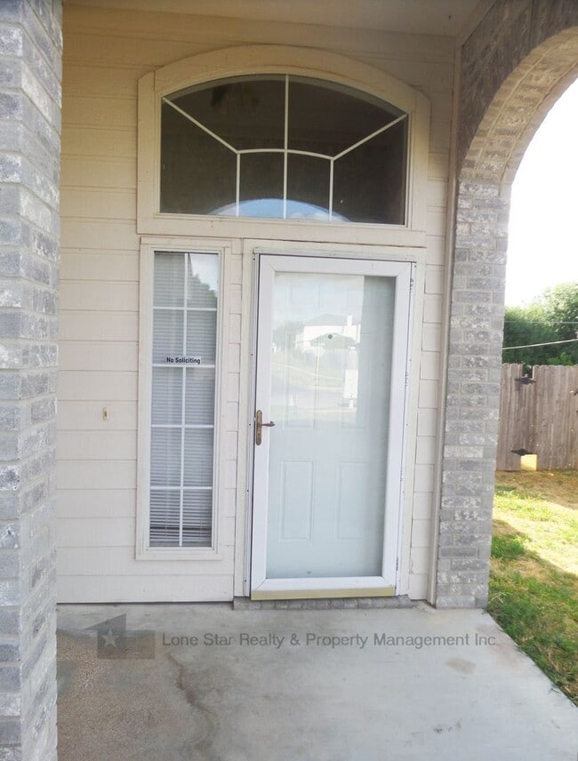 Photo - 1312 Saddle Dr