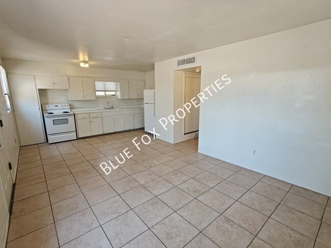 1224 N Camilla Blvd