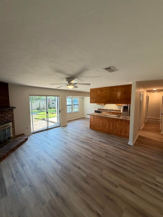 Photo - 2434 Dundee Dr