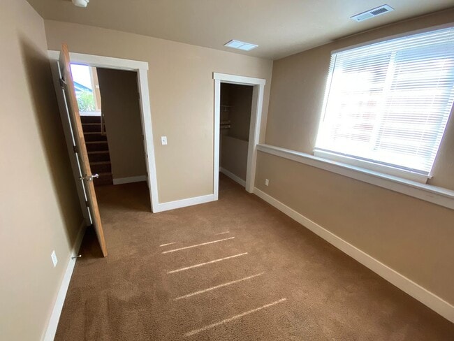 Photo - 5 Bedroom 2 Bath Single Family Home in Bozeman!