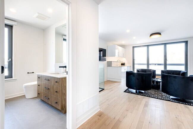 Photo - 403 Avenue du Mont-Royal O Unit FL2-ID1264142P