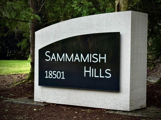 Building Photo - 18501 SE Newport Way