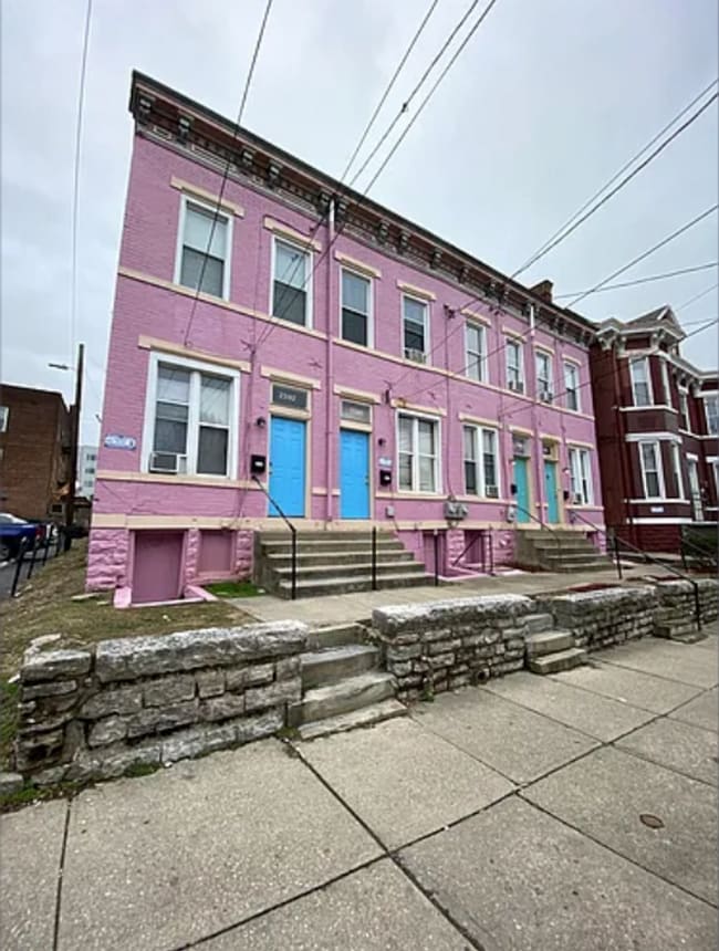 Building Photo - 2390/2392 Wheeler Unit 2392 Wheeler