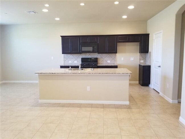 2880 Donnell Dr Unidad 103
