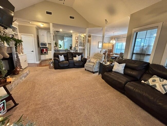 Building Photo - Beautiful home in Lake Park