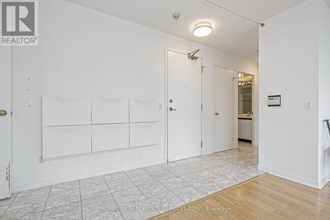 Photo - 238 Doris Ave Unit 2009
