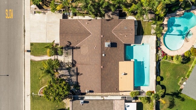 Photo - 605 N El Rio Dr