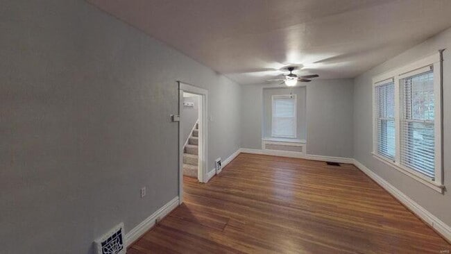Building Photo - Fantastic 2bd/1ba home! Coming soon!
