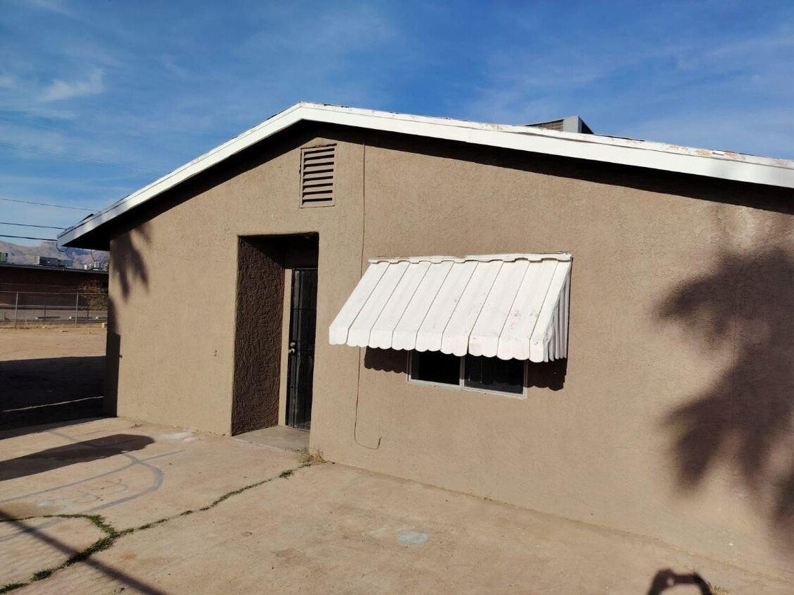 Photo - 218 W Navajo Rd (Tucson, AZ)