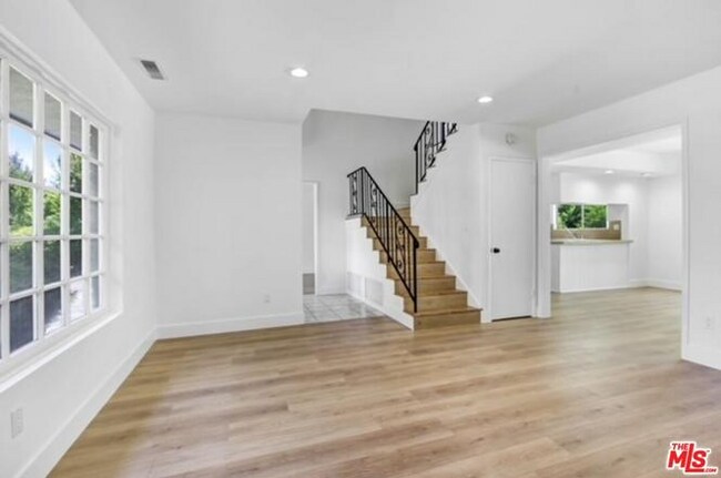 Photo - 5655 Ramara Ave