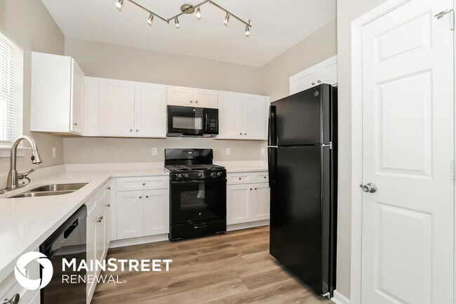 Photo - 4830 Tangerine Cir